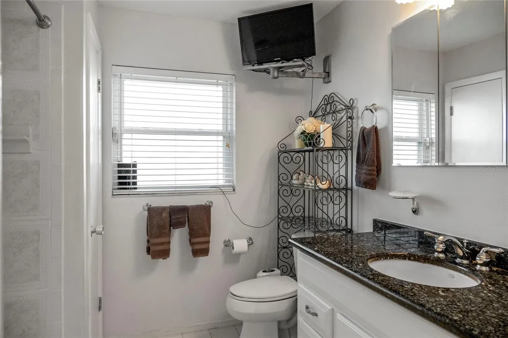 1621 CHESTNUT AVENUE Winter Park, FL 32789
