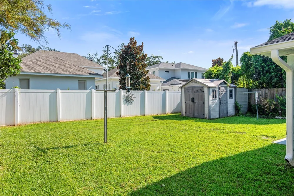 1621 CHESTNUT AVENUE Winter Park, FL 32789