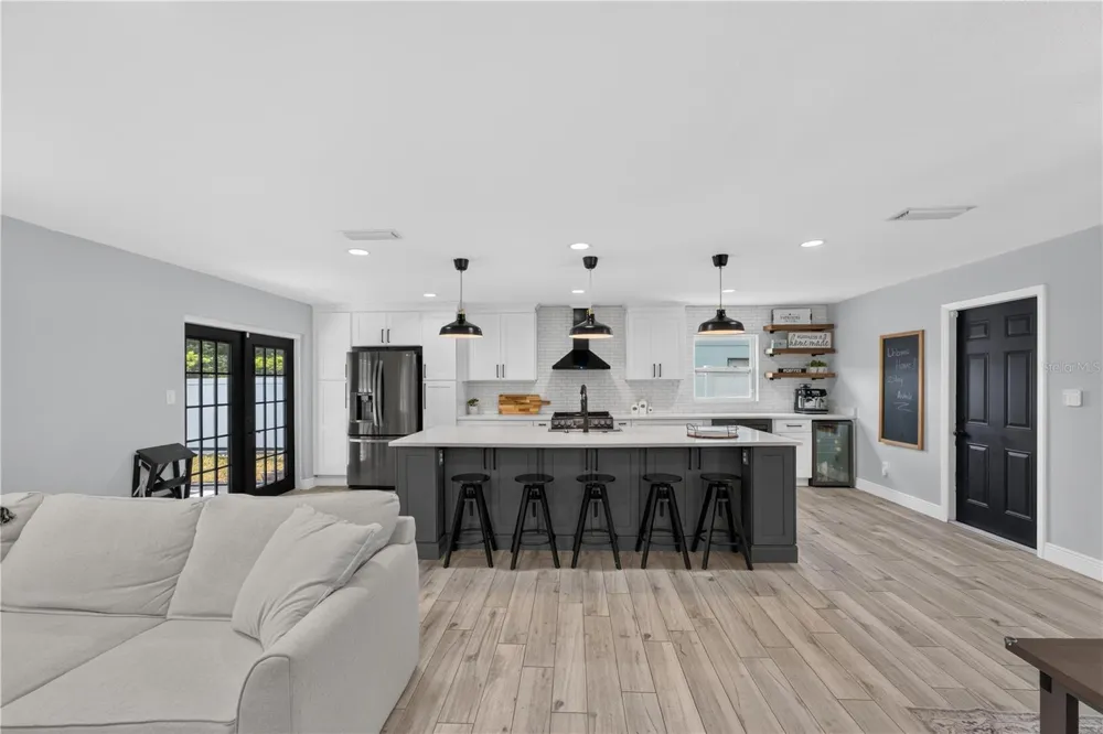 2112 EASTBROOK BOULEVARD Winter Park, FL 32792