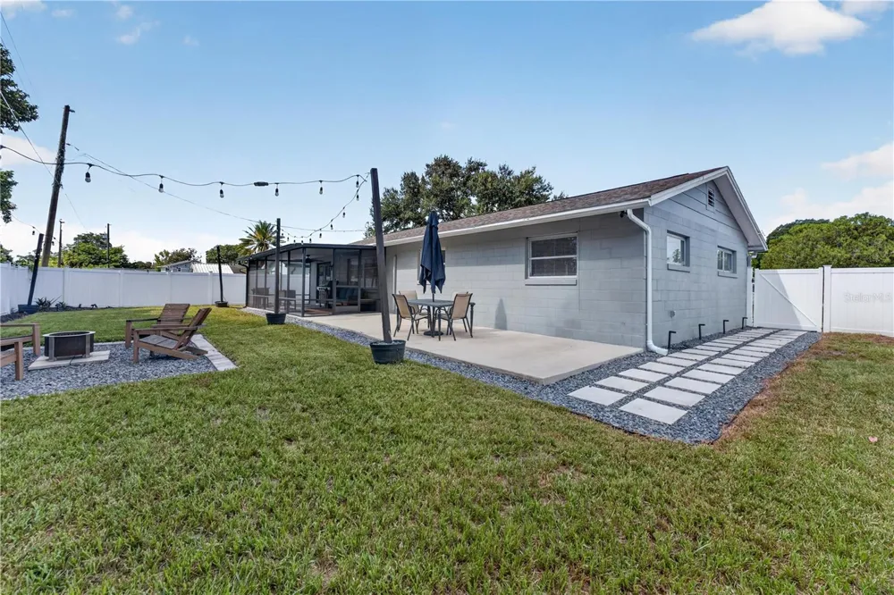 2112 EASTBROOK BOULEVARD Winter Park, FL 32792