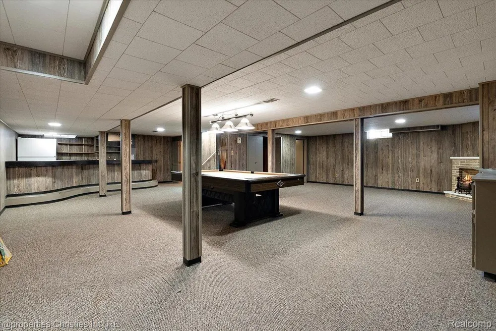 1360 Michigan Boulevard Lincoln Park City, MI 48146