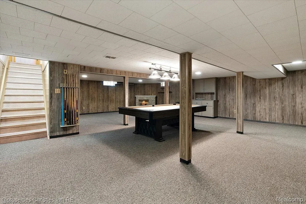 1360 Michigan Boulevard Lincoln Park City, MI 48146