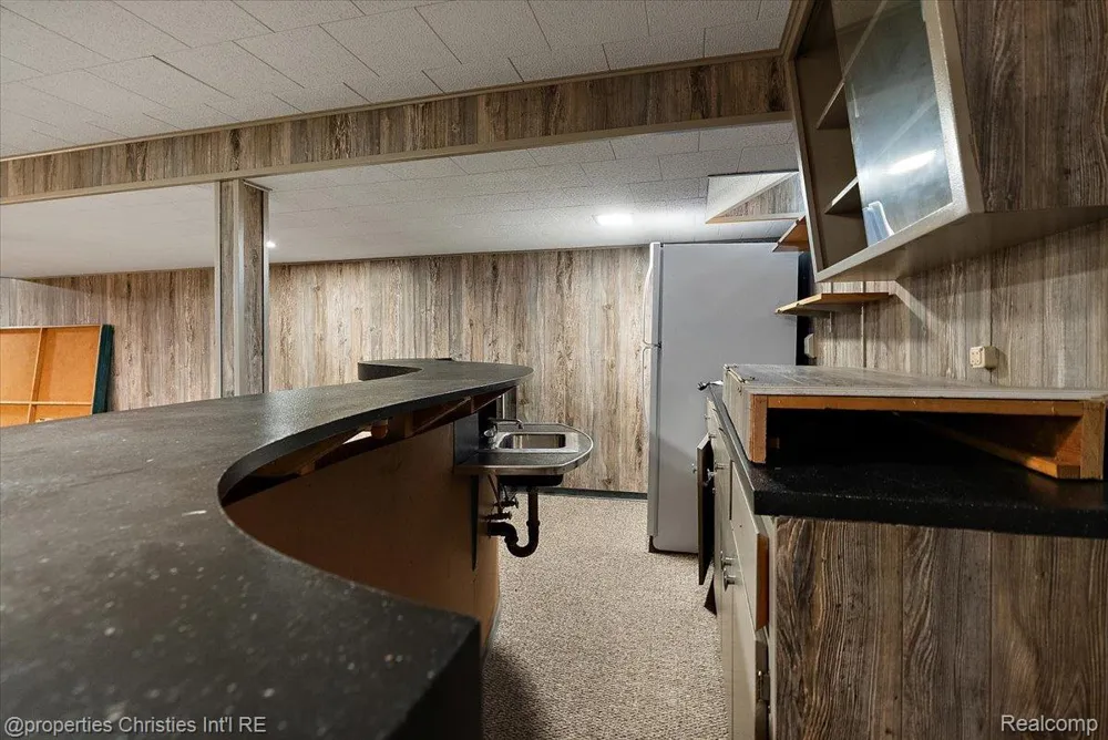 1360 Michigan Boulevard Lincoln Park City, MI 48146