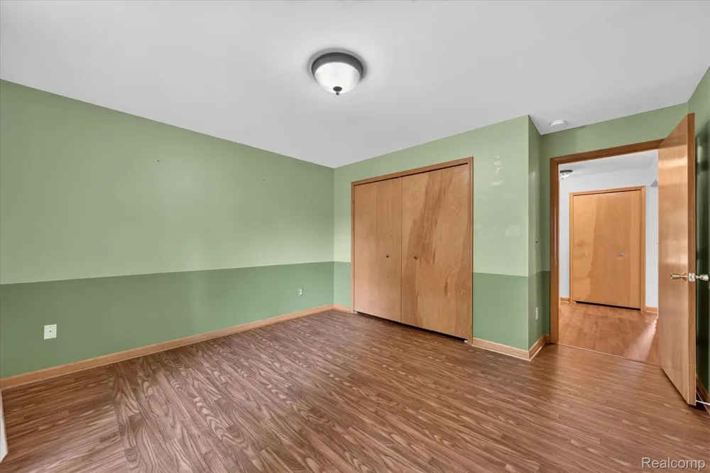 30336 Wedgewood Circle Roseville City, MI 48066