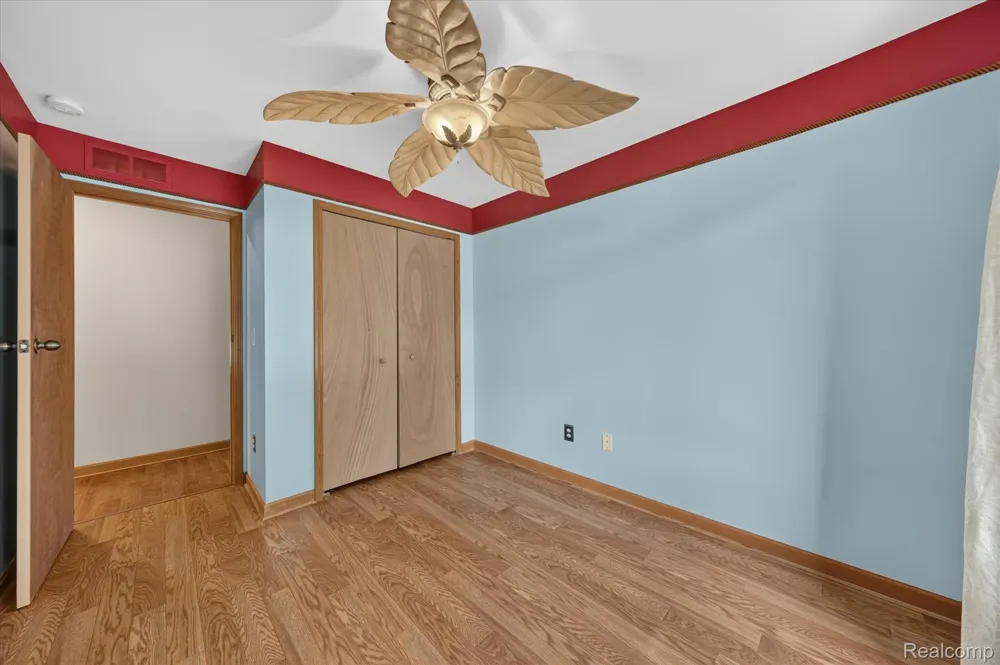 30336 Wedgewood Circle Roseville City, MI 48066
