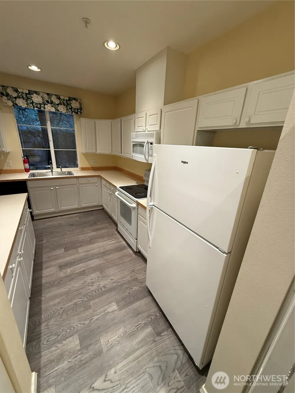 5329 236th Place SE Issaquah, WA 98029