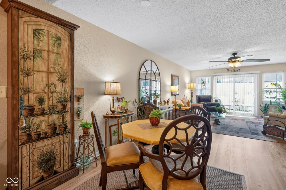 6214 Robinwood Lane Indianapolis, IN 46237