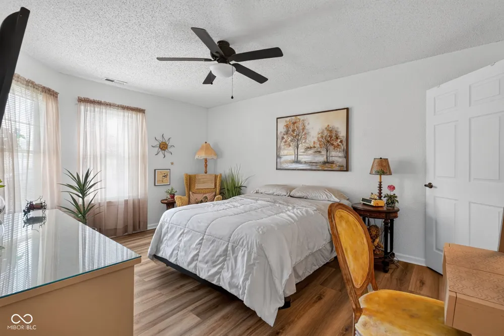 6214 Robinwood Lane Indianapolis, IN 46237