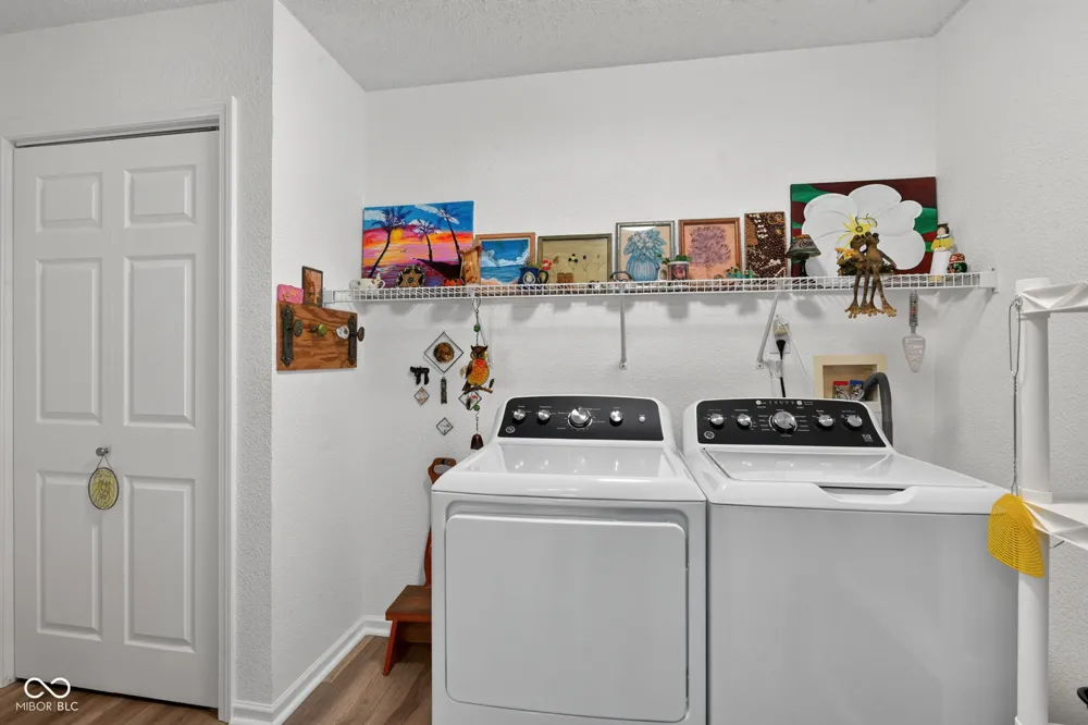 6214 Robinwood Lane Indianapolis, IN 46237