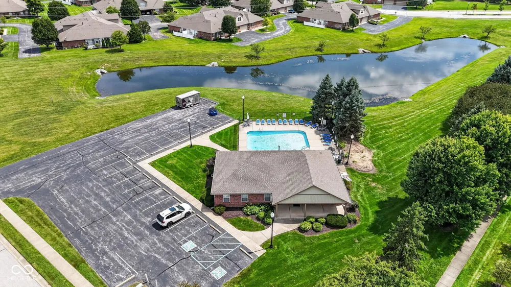 6214 Robinwood Lane Indianapolis, IN 46237