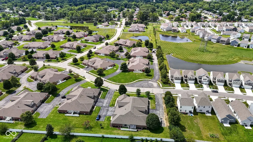 6214 Robinwood Lane Indianapolis, IN 46237