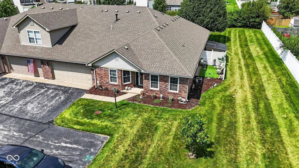 6214 Robinwood Lane Indianapolis, IN 46237