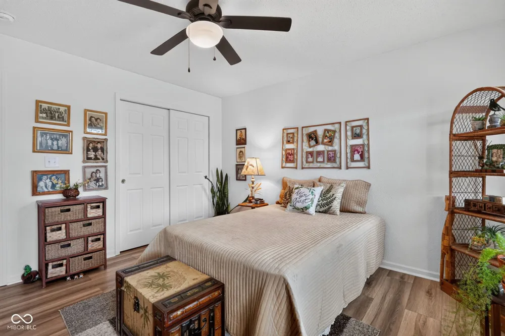 6214 Robinwood Lane Indianapolis, IN 46237