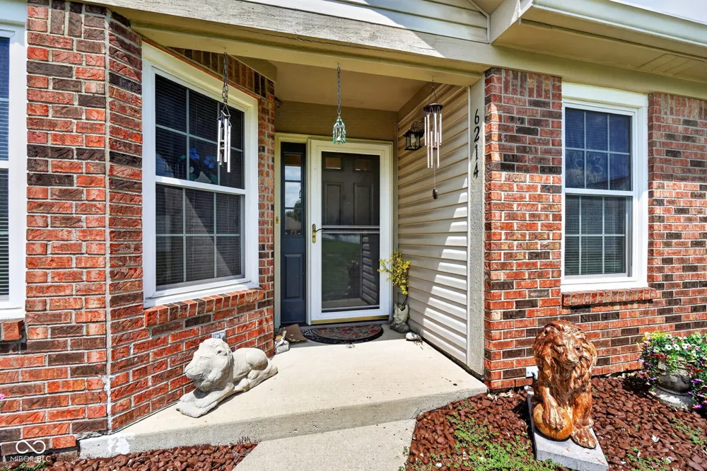 6214 Robinwood Lane Indianapolis, IN 46237