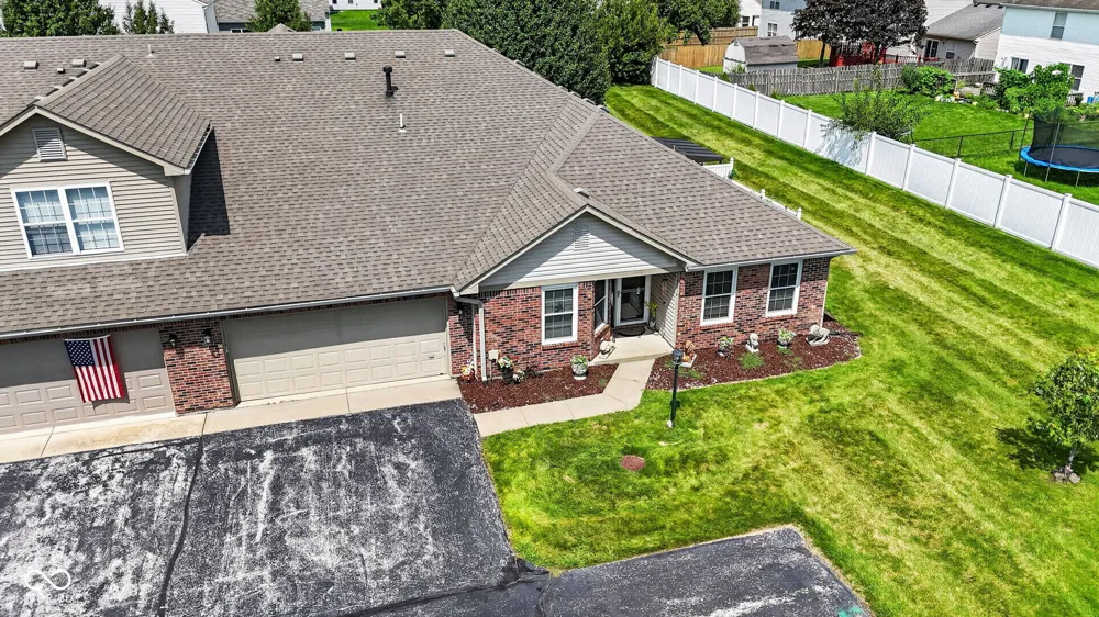 6214 Robinwood Lane Indianapolis, IN 46237