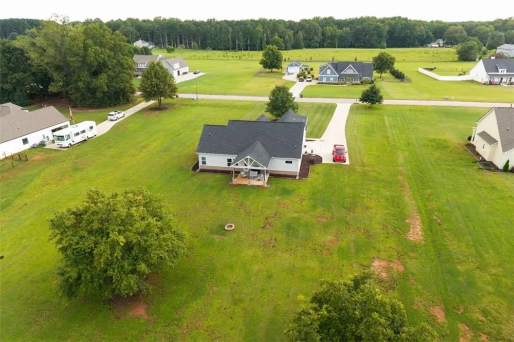 301 Savannah Drive Mansfield, GA 30055