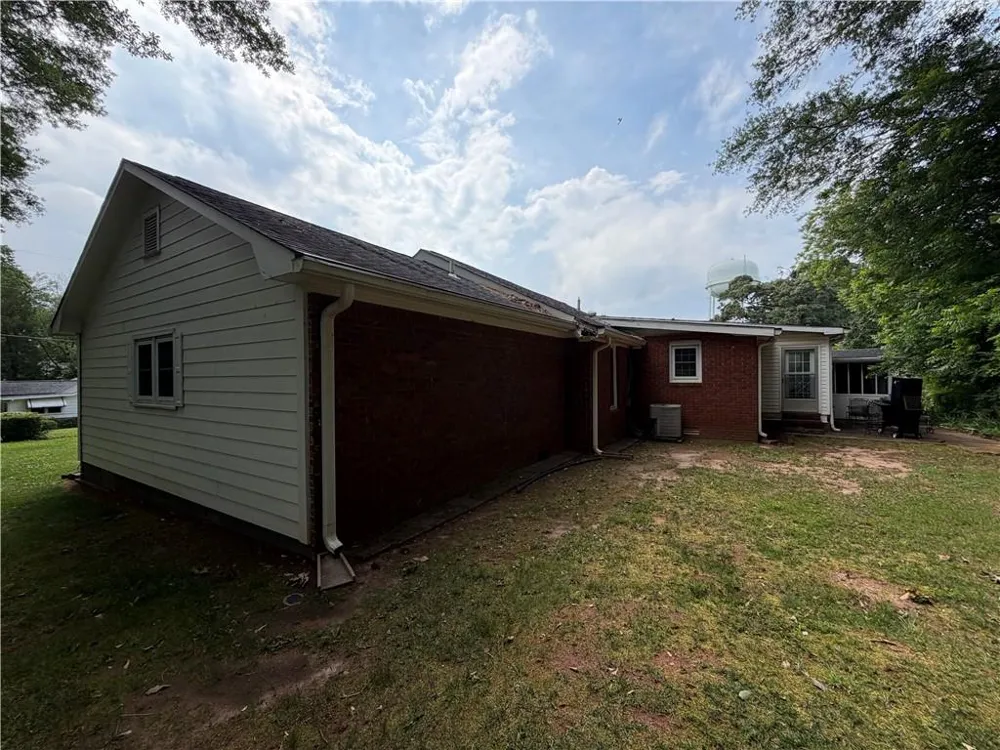 401 Latimore Avenue Buford, GA 30518
