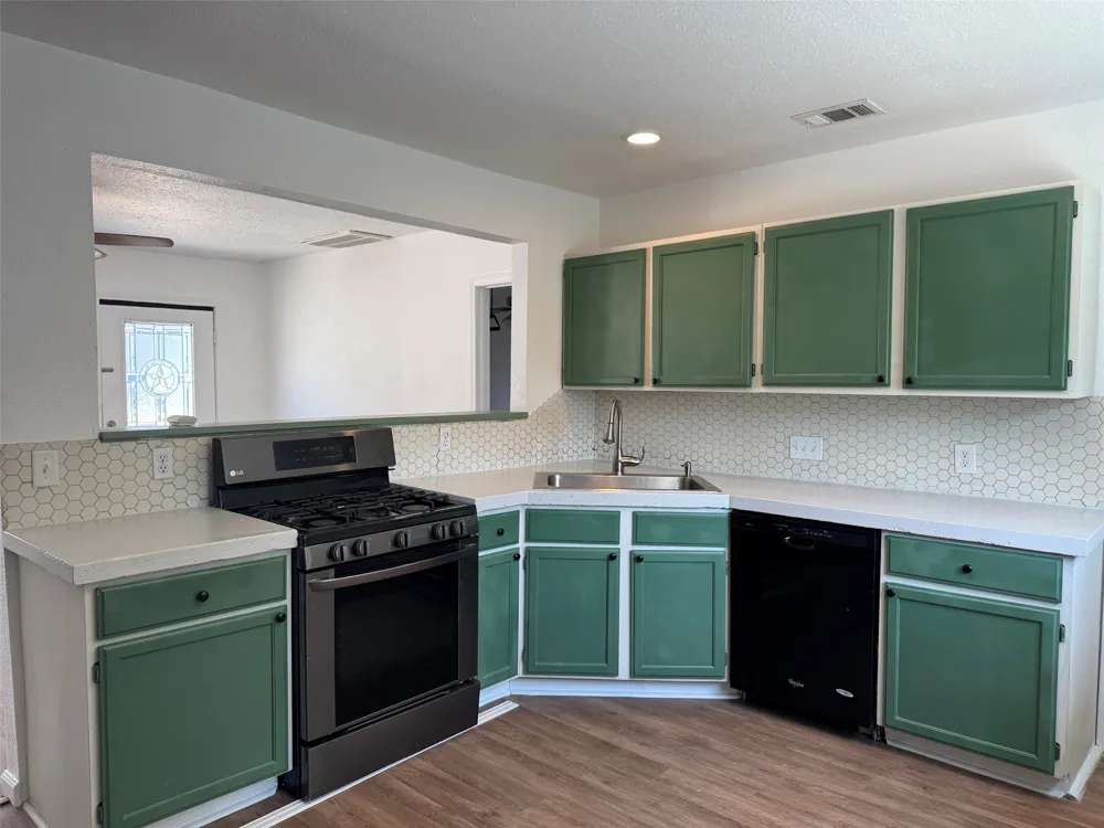 804 E Hook Street Stephenville, TX 76401