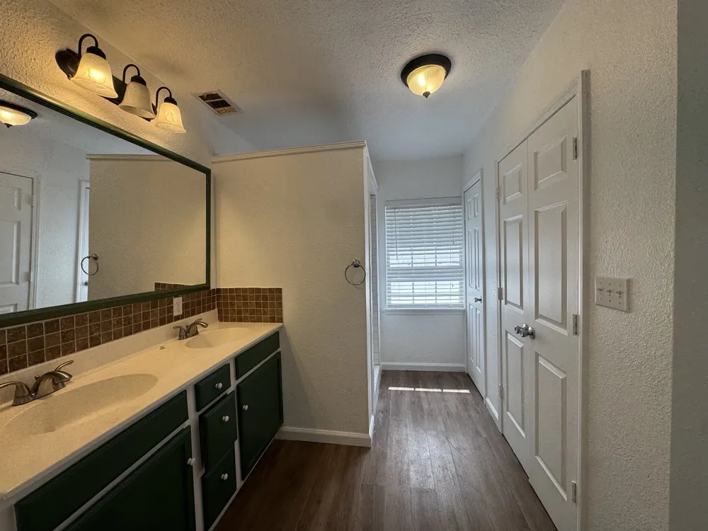 804 E Hook Street Stephenville, TX 76401