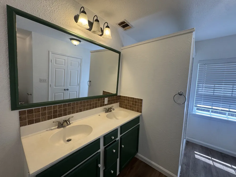 804 E Hook Street Stephenville, TX 76401