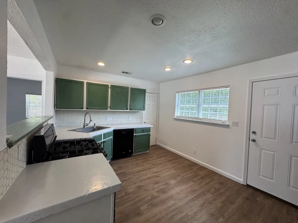 804 E Hook Street Stephenville, TX 76401