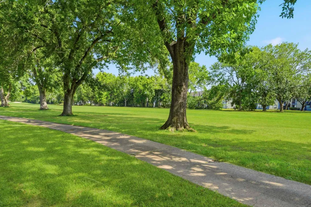1627 Pecan Crossing Drive Richmond, TX 77406