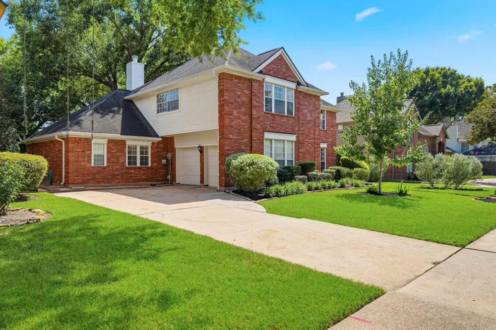 1627 Pecan Crossing Drive Richmond, TX 77406