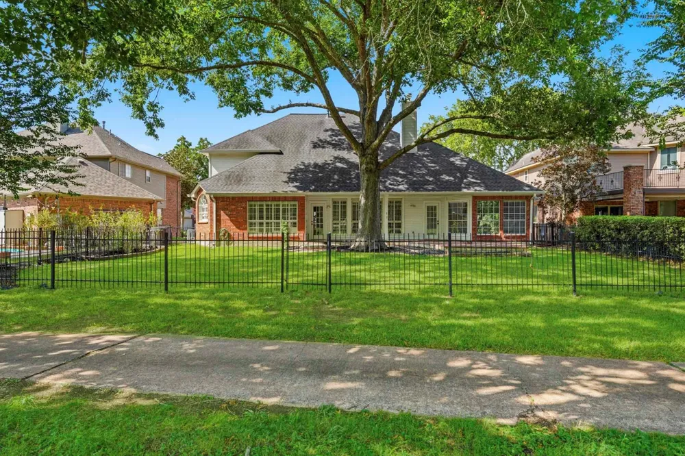 1627 Pecan Crossing Drive Richmond, TX 77406
