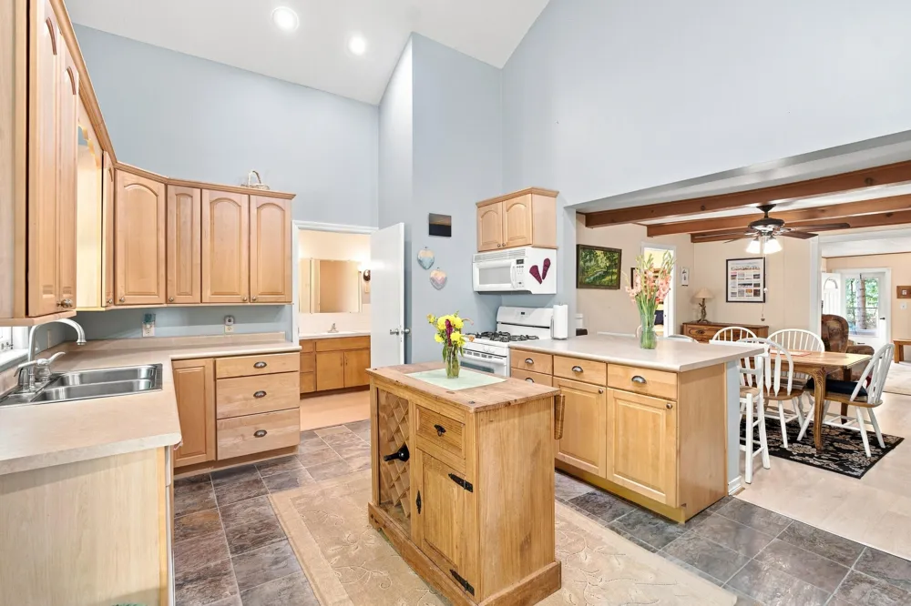 2991 W Marquette Woods Road Stevensville, MI 49127