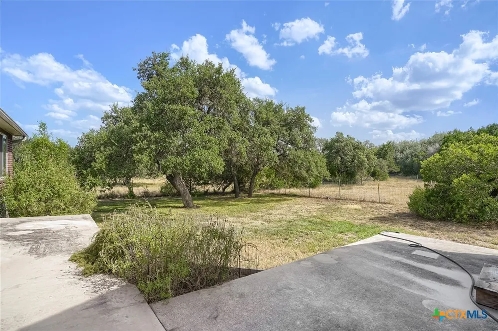 162 Arnold Drive Canyon Lake, TX 78133