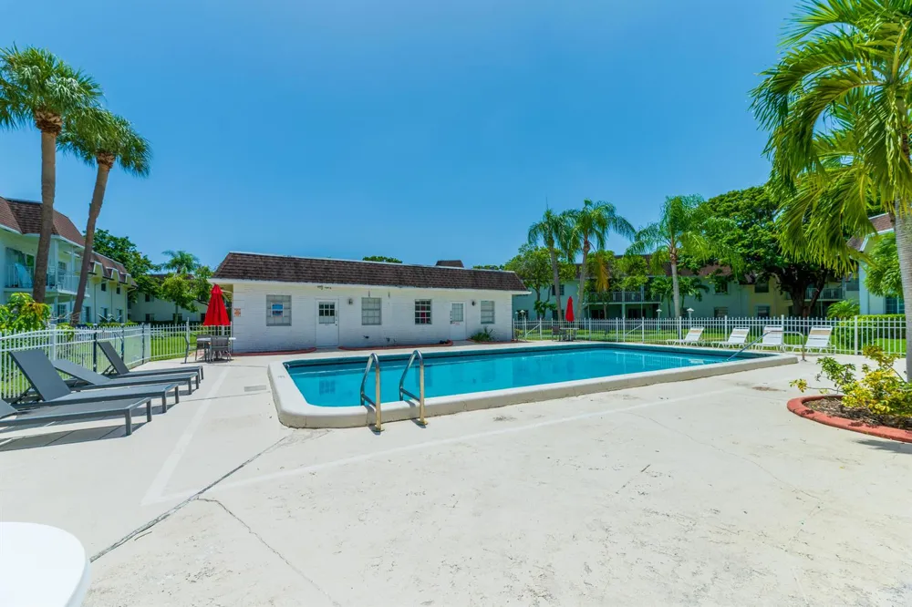 706 SE 2ND AVENUE #429 Deerfield Beach, FL 33441