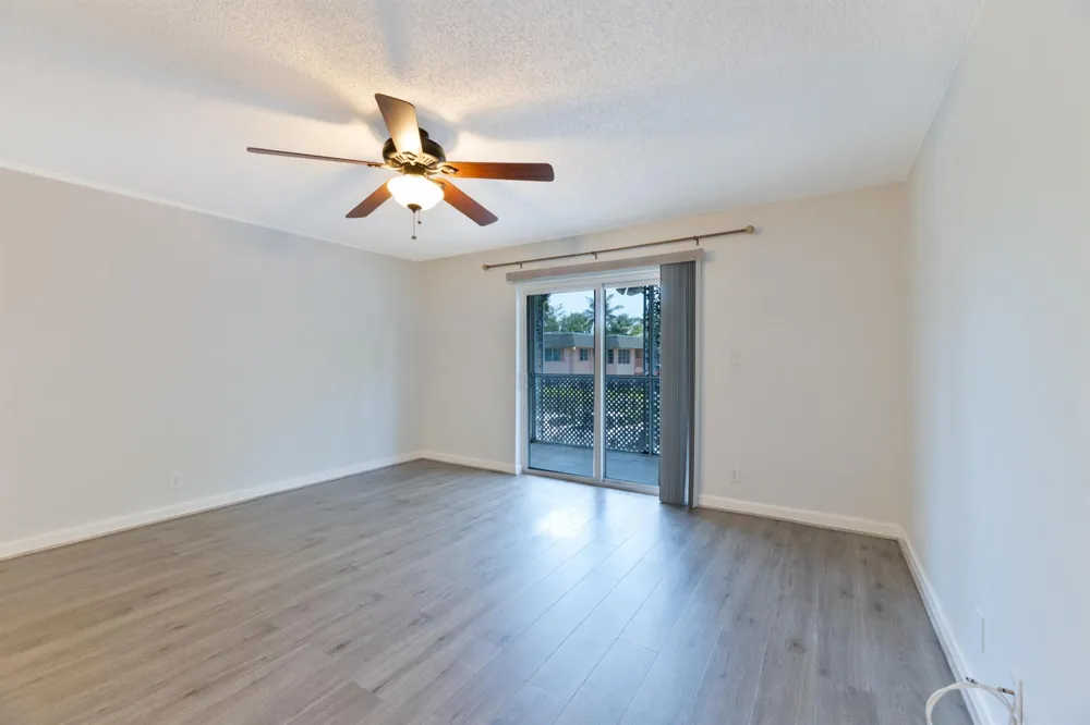 706 SE 2ND AVENUE #429 Deerfield Beach, FL 33441