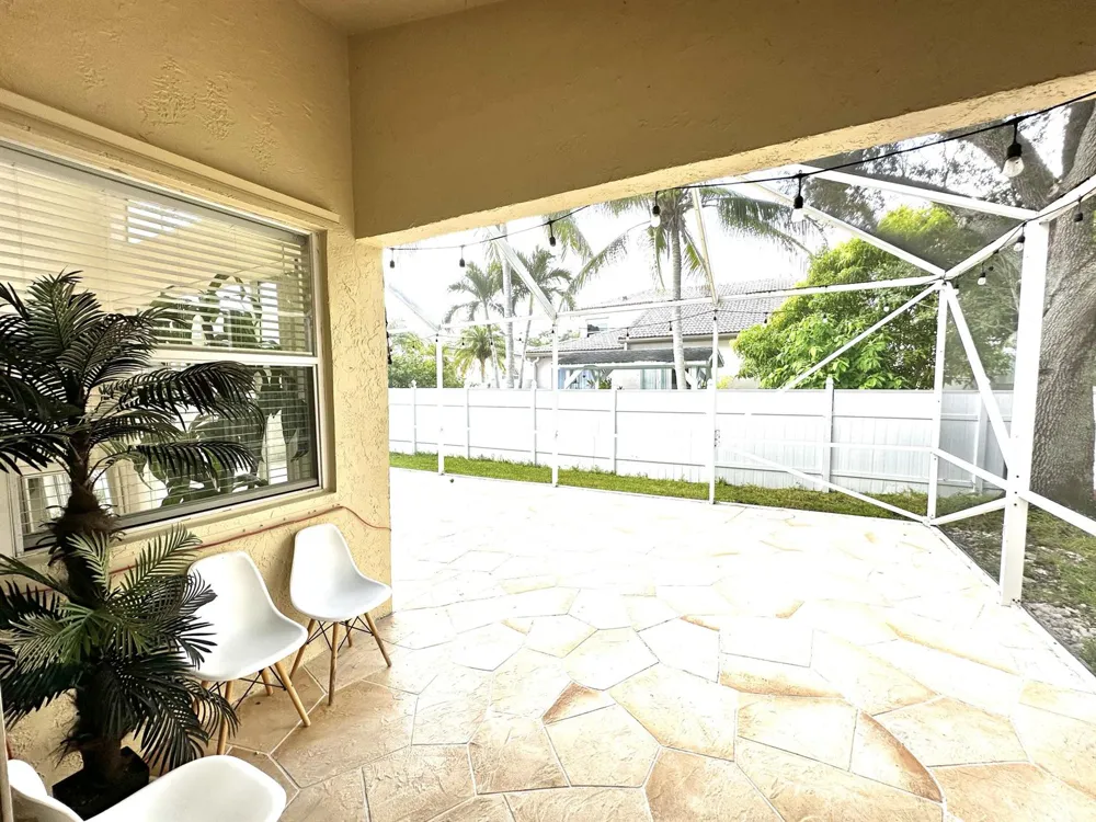 15850 NW 11TH STREET Pembroke Pines, FL 33028