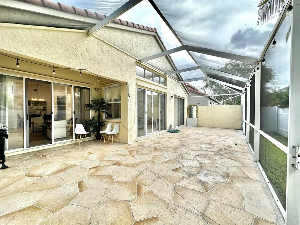 15850 NW 11TH STREET Pembroke Pines, FL 33028