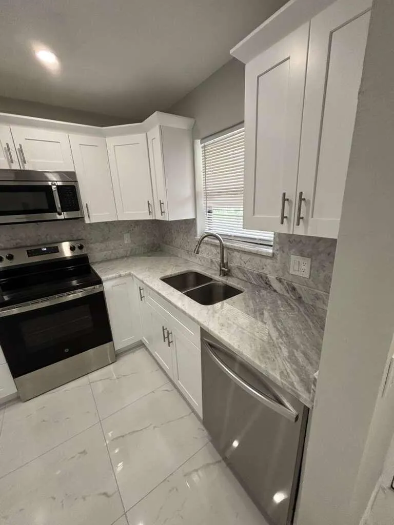 21913 Lake Forest Circle #201 Boca Raton, FL 33433