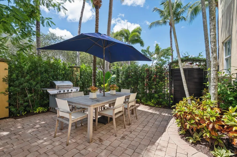 608 NE 11th Avenue Fort Lauderdale, FL 33304
