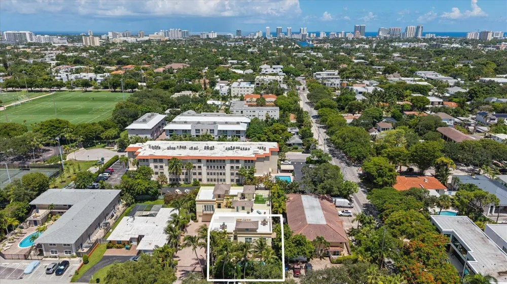 608 NE 11th Avenue Fort Lauderdale, FL 33304