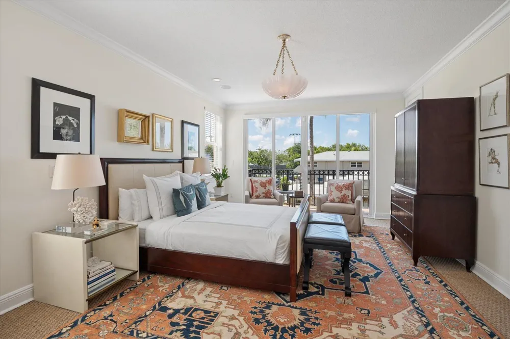 608 NE 11th Avenue Fort Lauderdale, FL 33304