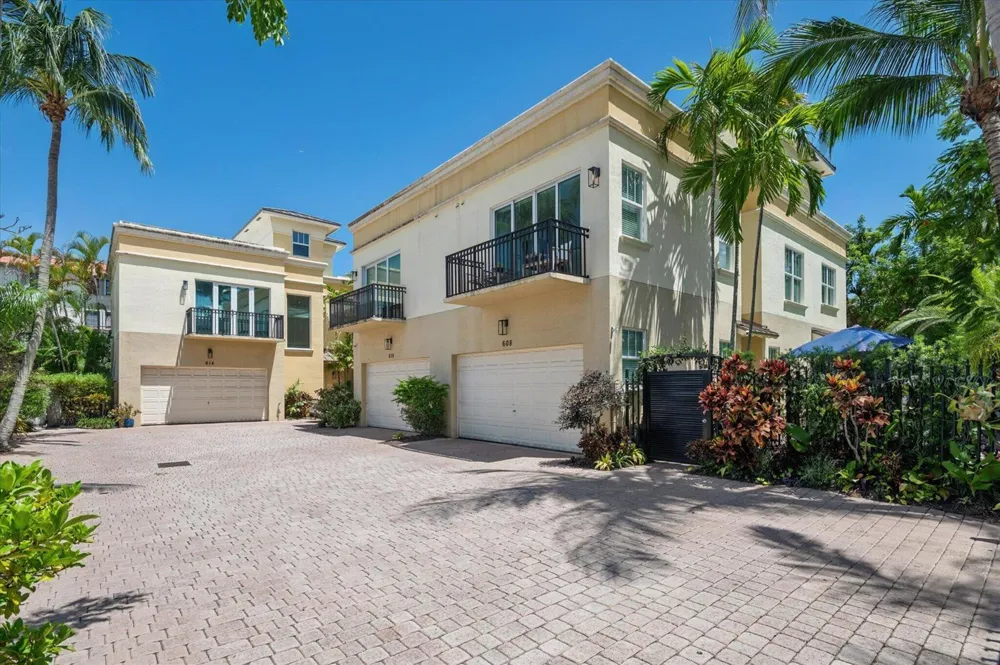 608 NE 11th Avenue Fort Lauderdale, FL 33304