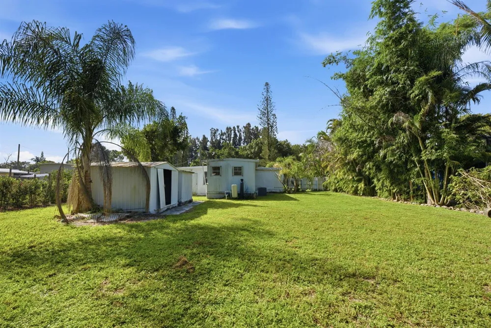1823 SW College Street Stuart, FL 34997