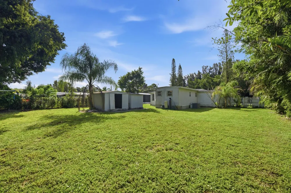 1823 SW College Street Stuart, FL 34997