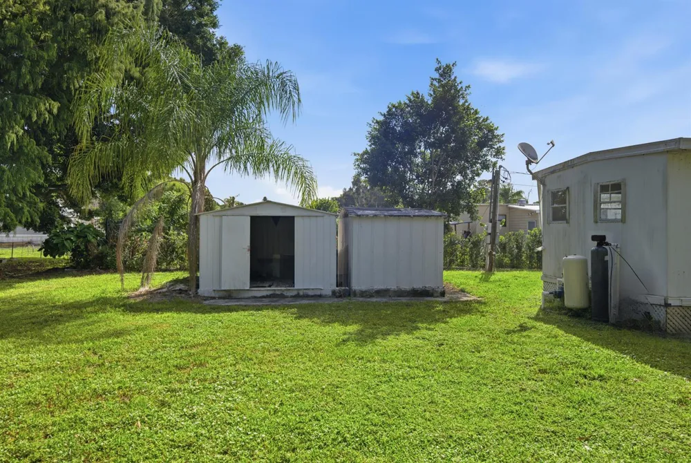1823 SW College Street Stuart, FL 34997