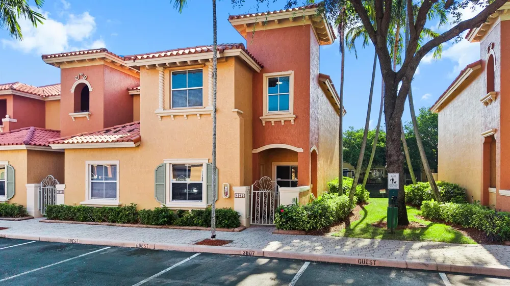 4962 Leeward Lane #3807 Fort Lauderdale, FL 33312