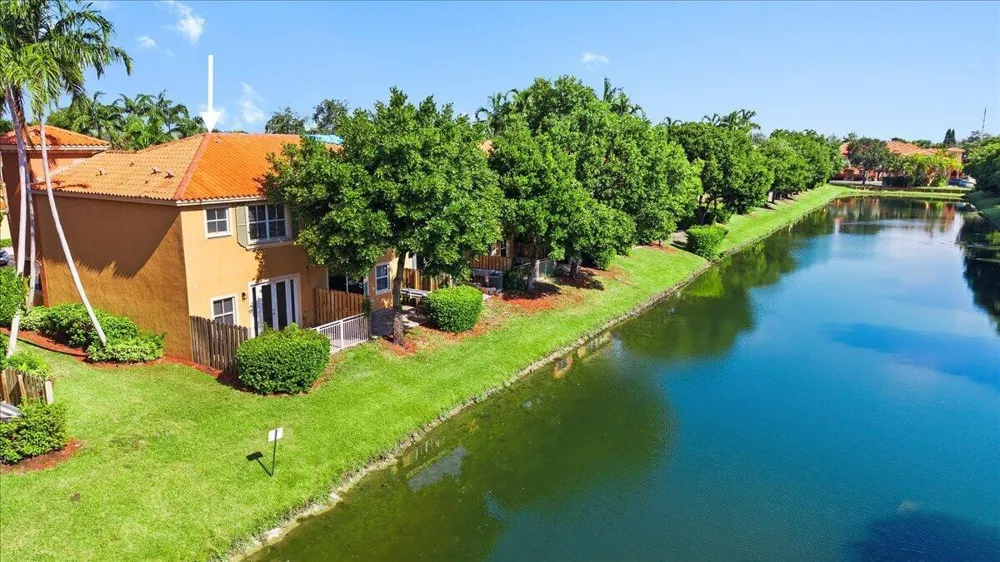 4962 Leeward Lane #3807 Fort Lauderdale, FL 33312