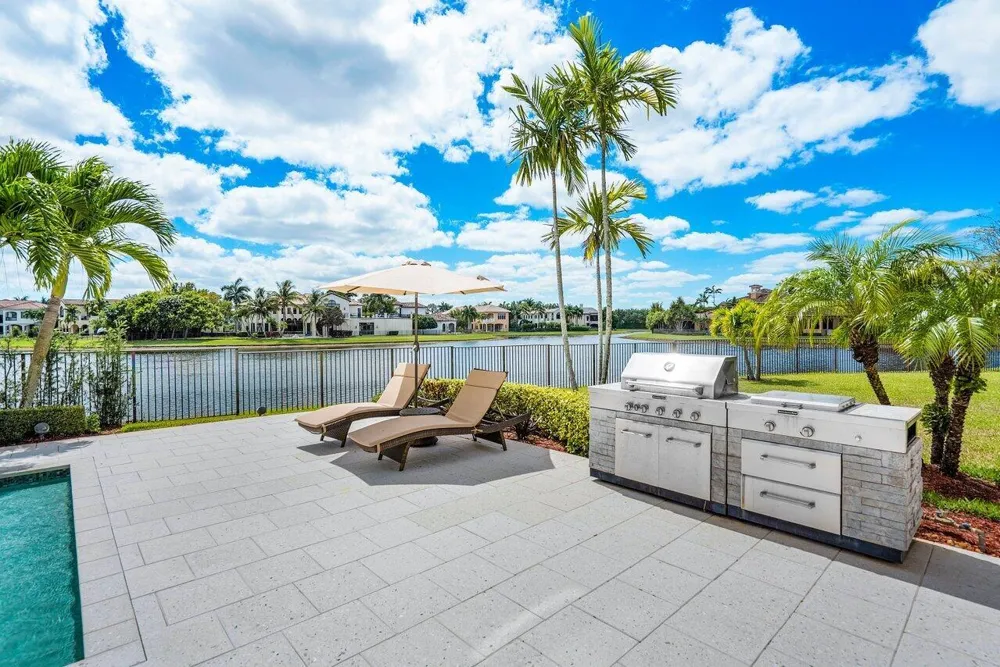 17511 Cadena Drive Boca Raton, FL 33496