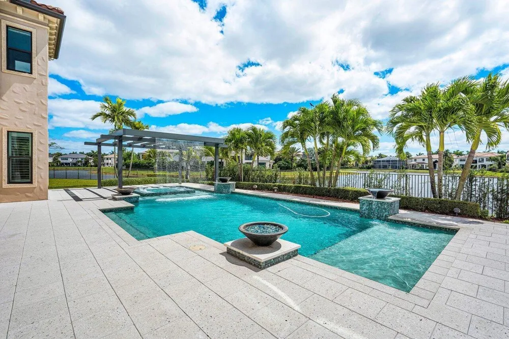 17511 Cadena Drive Boca Raton, FL 33496