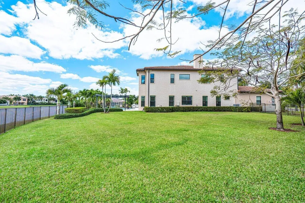 17511 Cadena Drive Boca Raton, FL 33496
