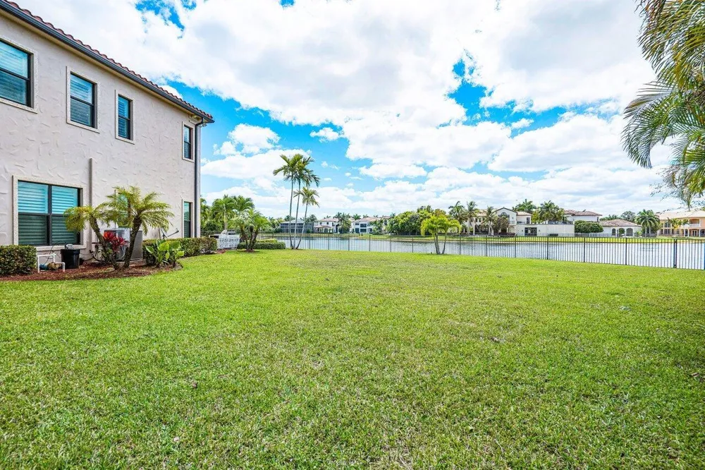 17511 Cadena Drive Boca Raton, FL 33496