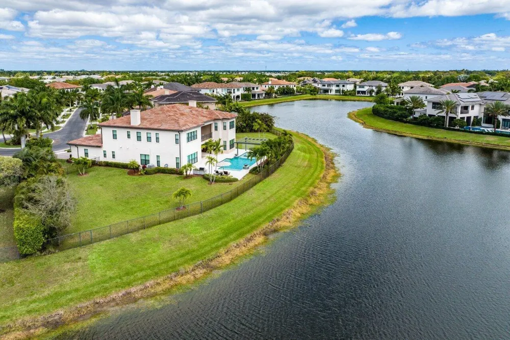 17511 Cadena Drive Boca Raton, FL 33496