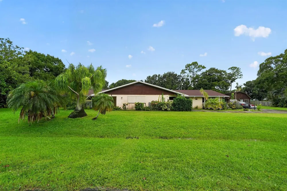 7105 SANTA ROSA PARKWAY Fort Pierce, FL 34951